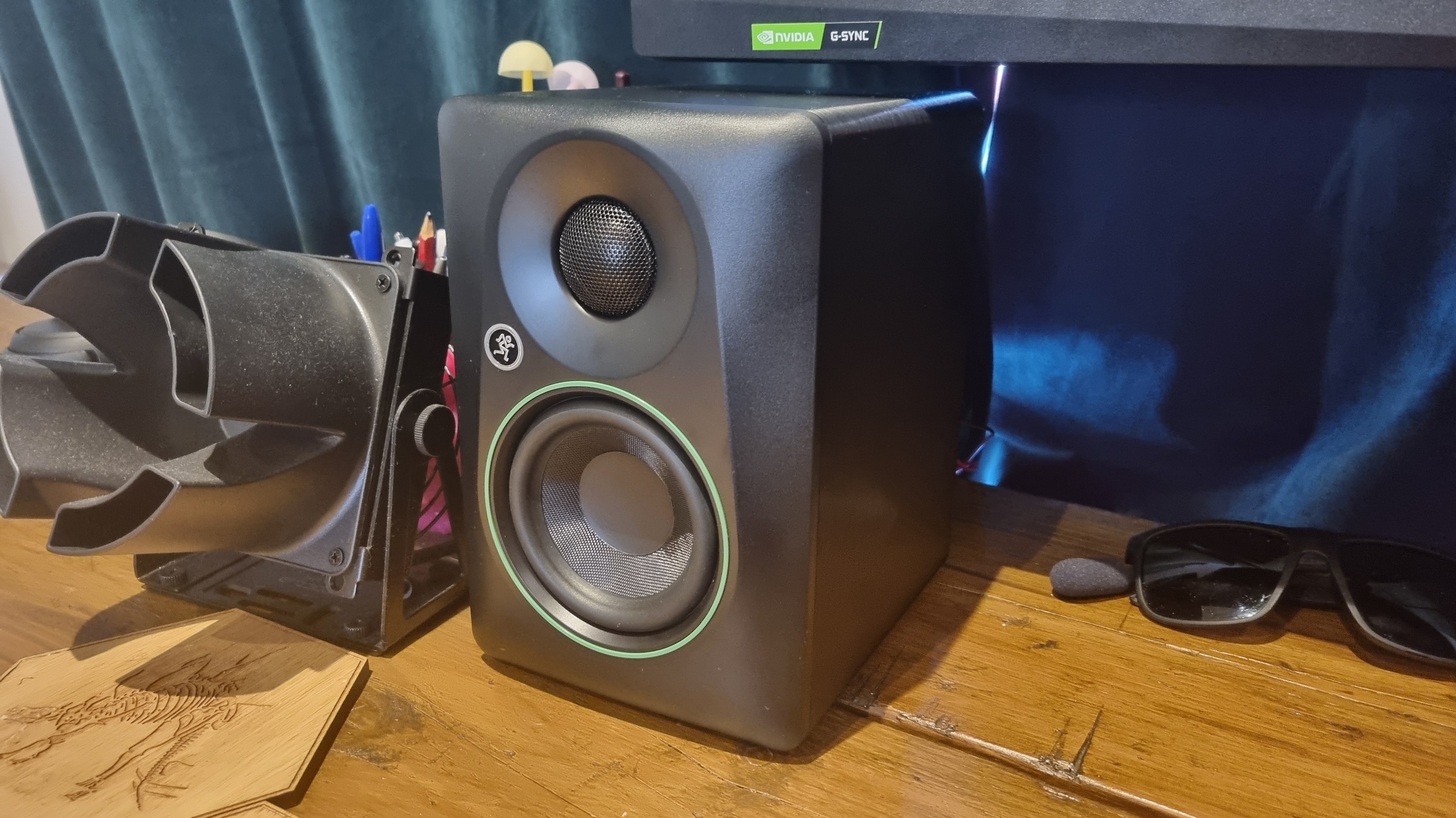 The left, unpowered speaker of the Mackie CR3.5 BT set