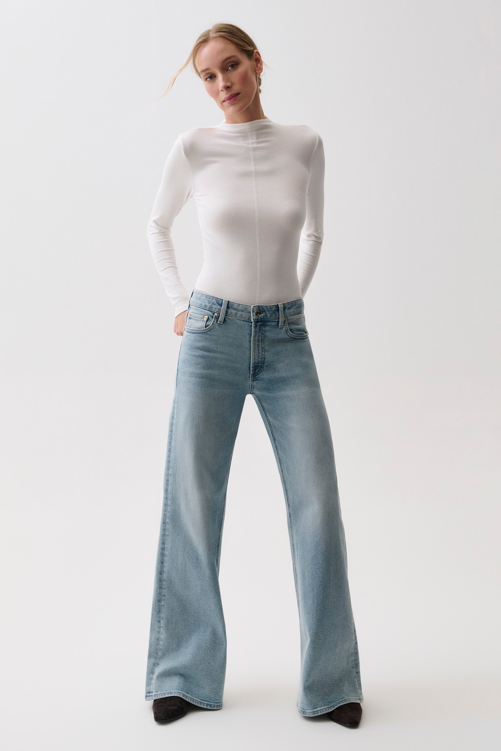 Vivian Mid Rise Wide Leg - Sea Haze - P00016530-Ql-Seahz / Sea Haze / 23