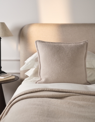 Hadlow Cushion | the White Company