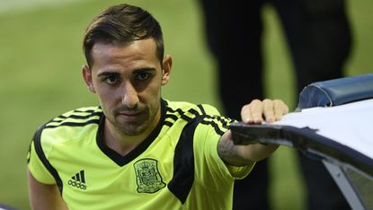 Paco Alcacer at a training session