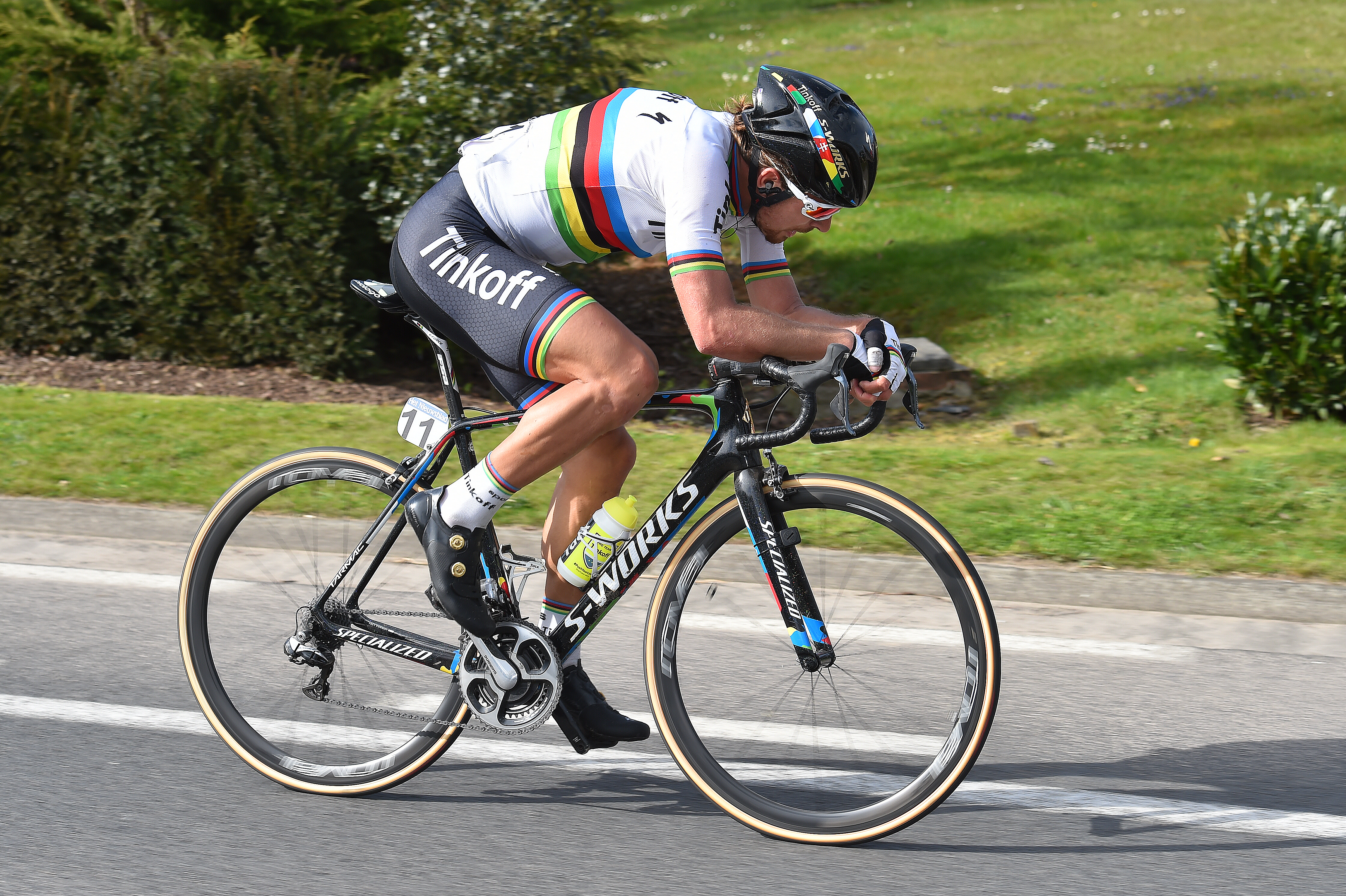 Peter Sagan racing in the rainbow jersey 