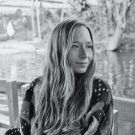 Eliza Dumais's avatar