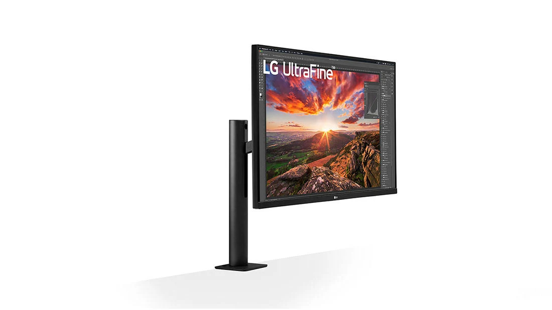 LG 32UN880 UltraFine Display Ergo