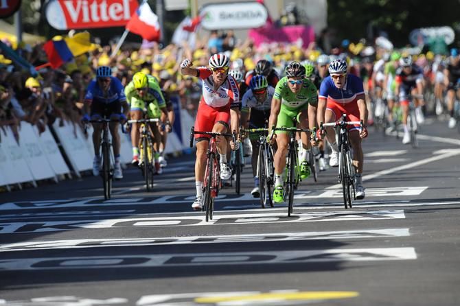 Alexander Kristoff (Katusha) wins over Peter Sagan (Cannondale)