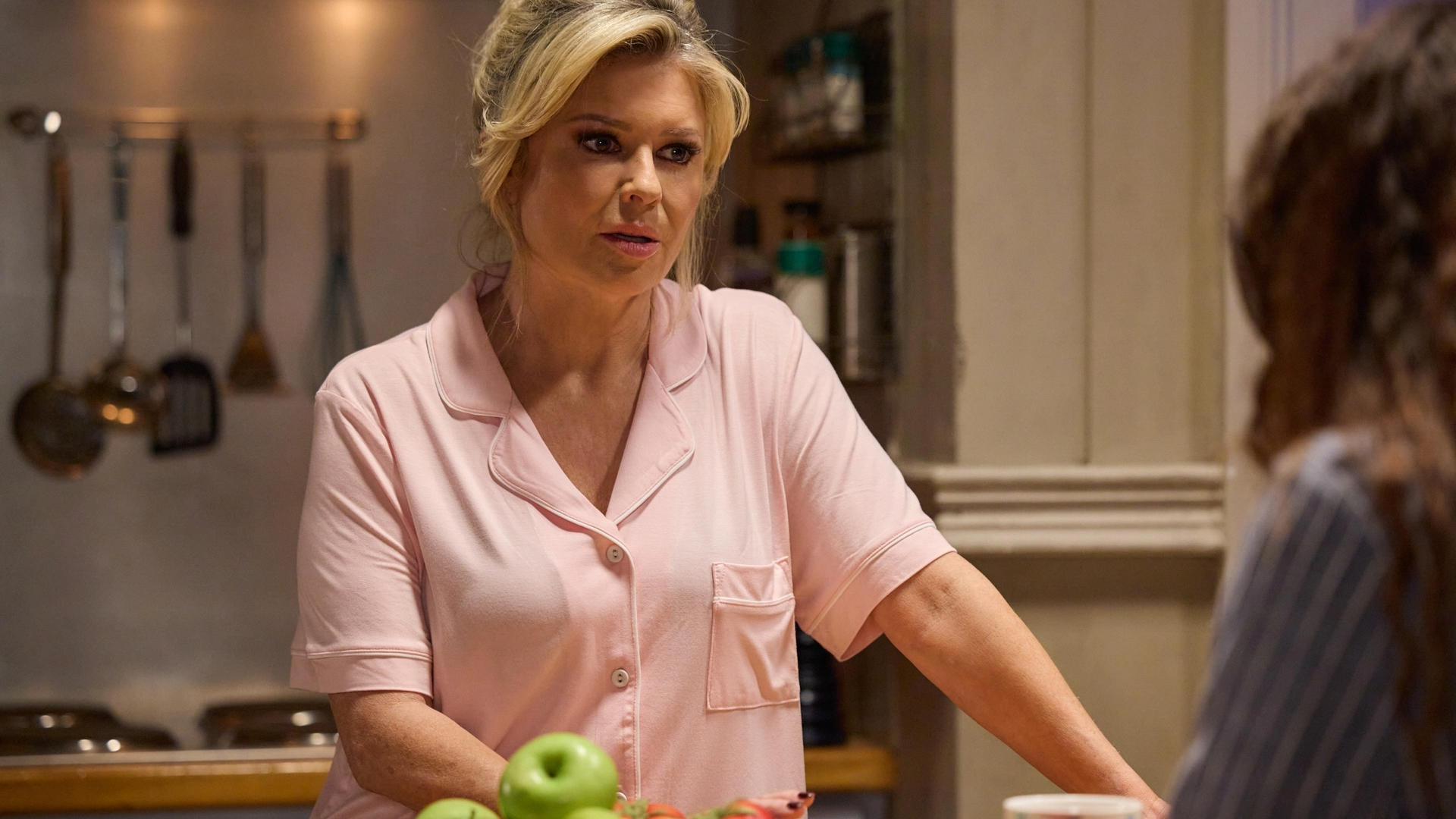 Home and Away spoilers, Marilyn Chambers, Roo Stewart