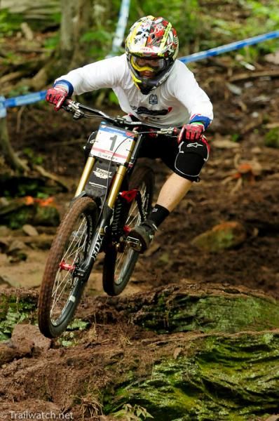 Aaron Gwin (Trek World Racing) making his way through some messy moss