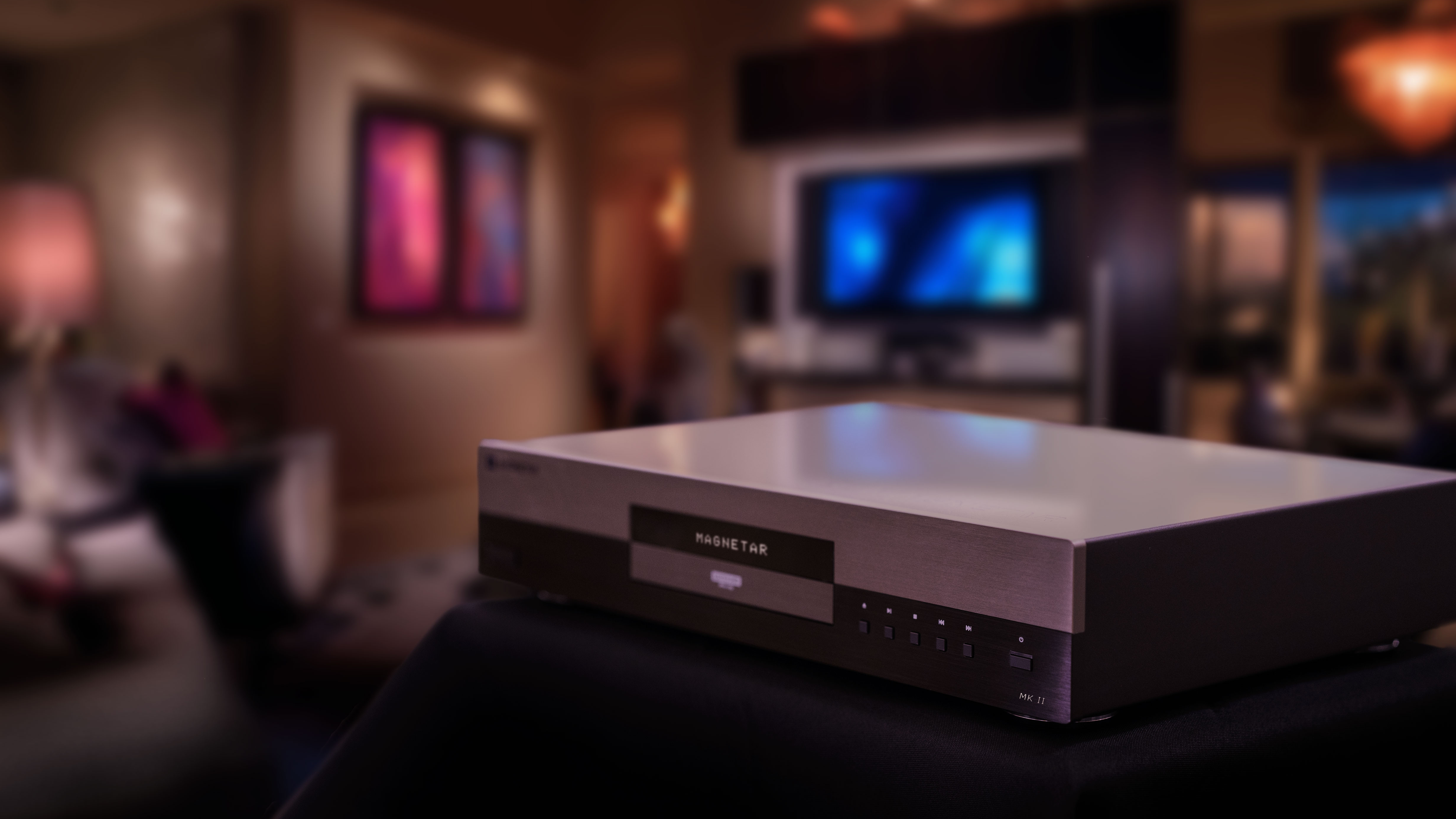 Magnetar UDP800MKII 4K Blu-ray player lifestyle image