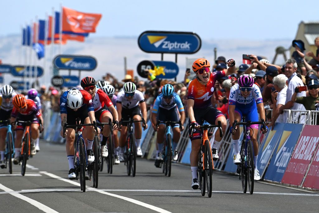 Daria Pikulik won stage 1 of the Women's Tour Down Under