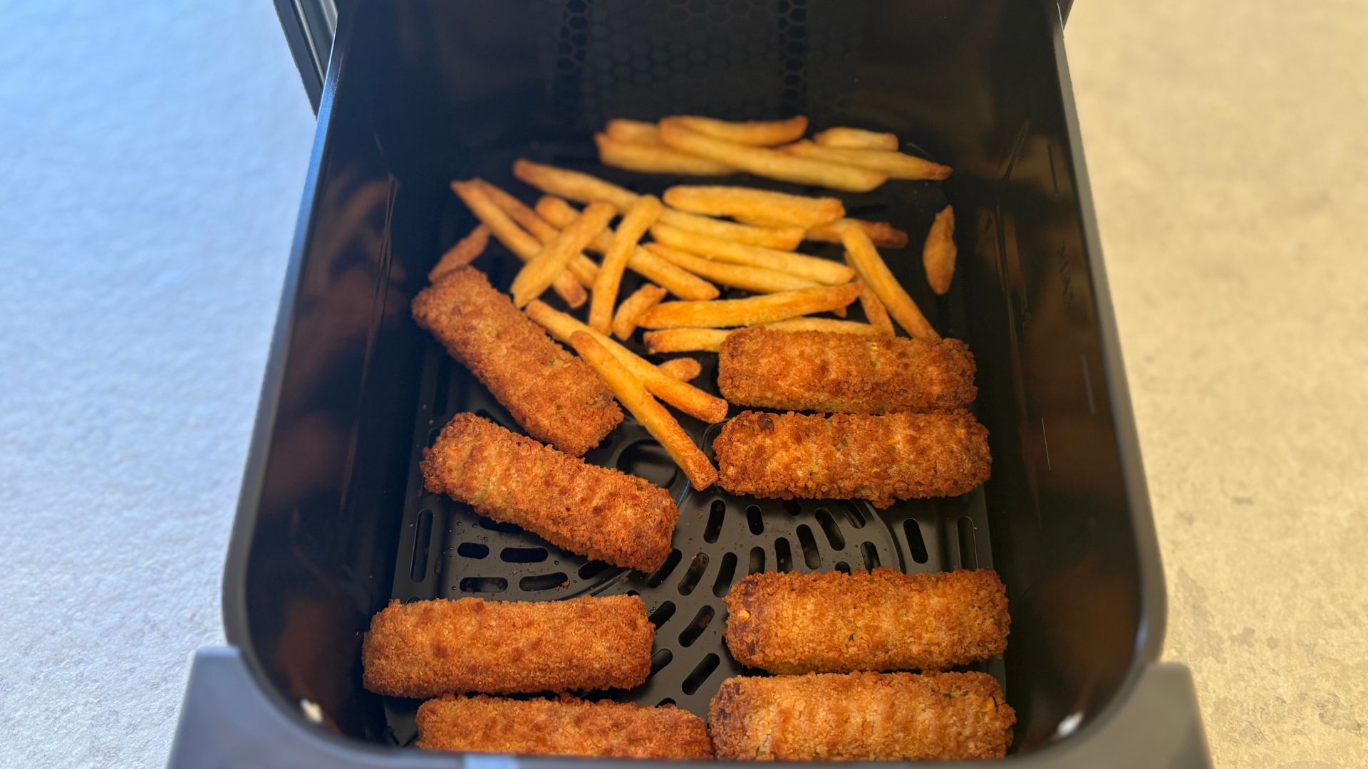 Testing the Philips 4000 Series Stacked Dual Basket Air Fryer&amp;nbsp;