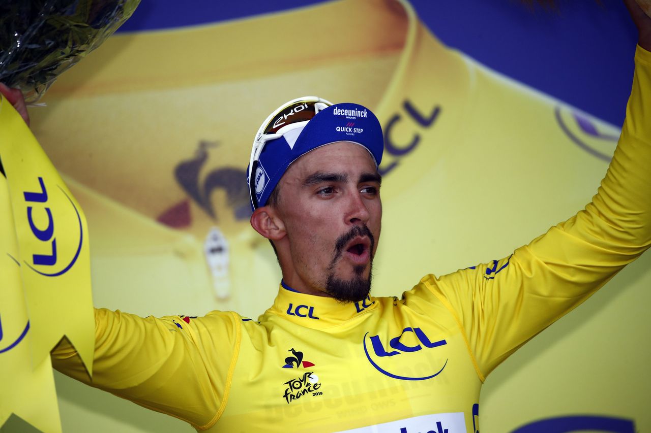 Julian Alaphilippe still in yellow