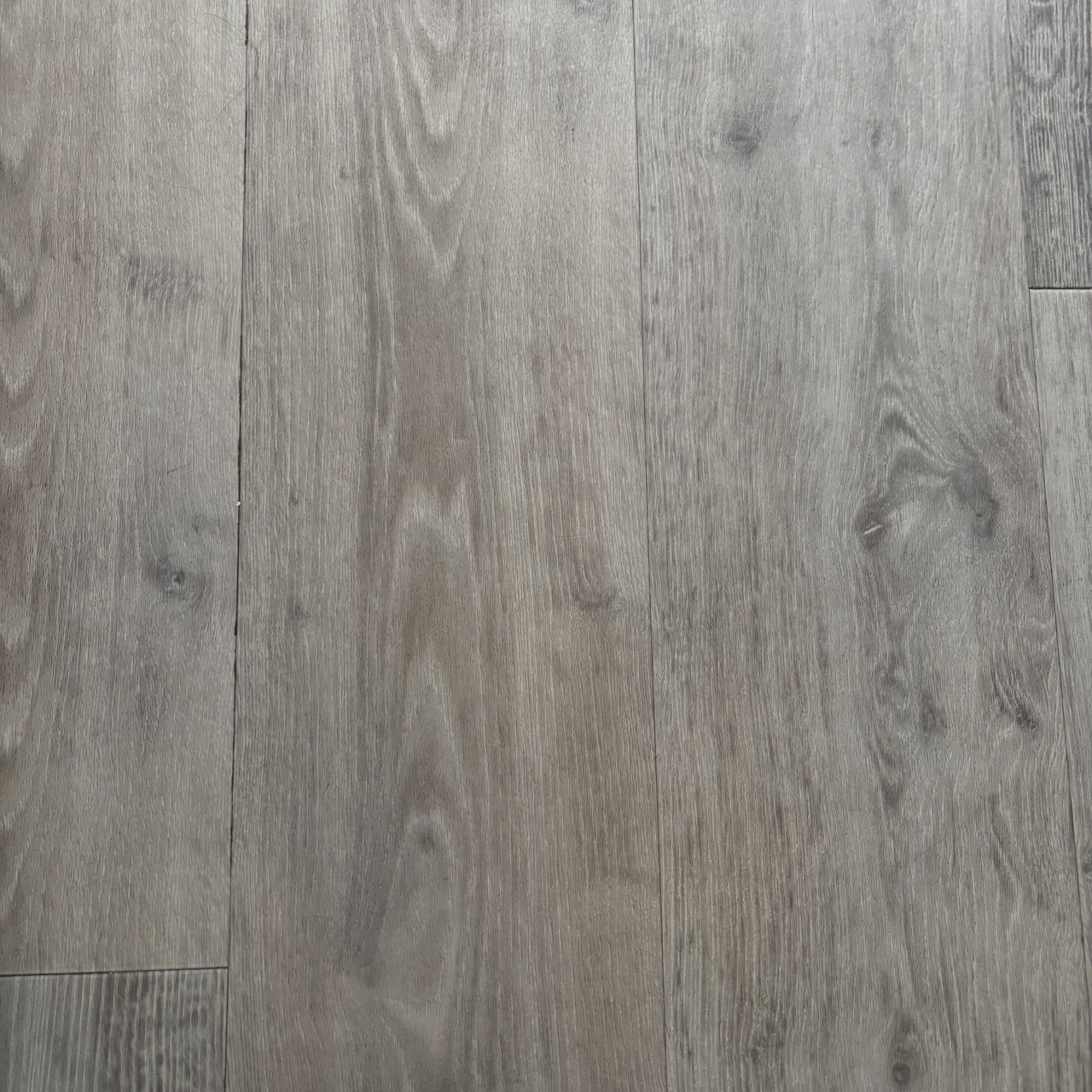 Laminate floor after using Dyson. PencilWash