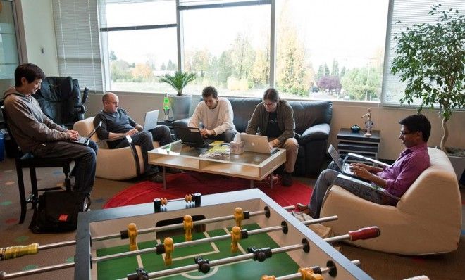 Google&amp;#039;s Washington Campus: An open layout that puts managers and employees on the same playing field.