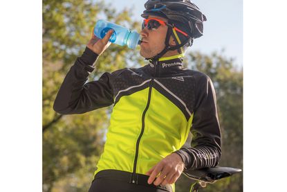 Cycling hotsell jacket reviews