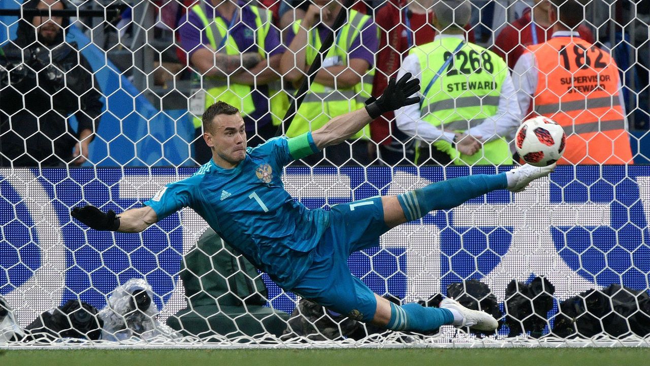 Russia Igor Akinfeev Spain World Cup last 16