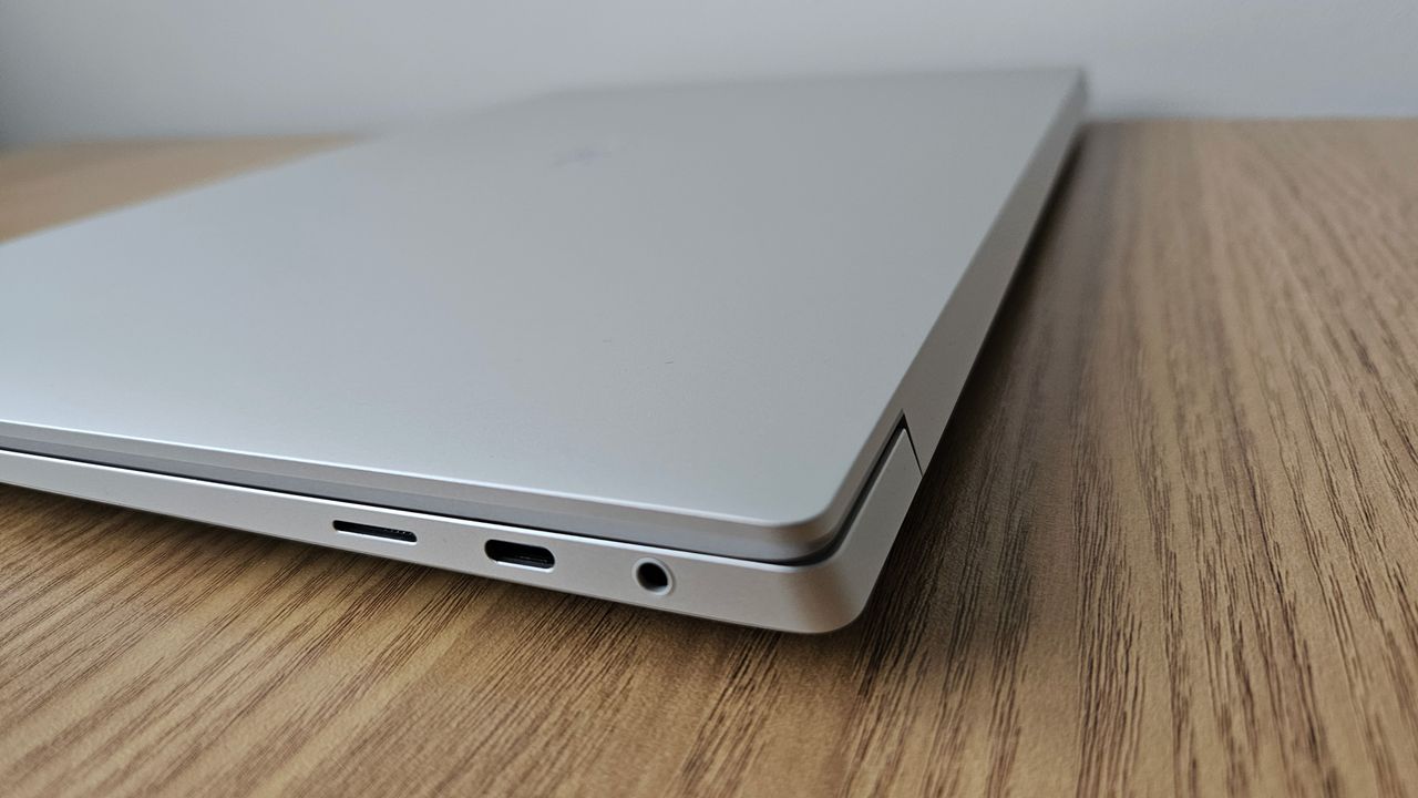 The Dell 16 Premium on a desk