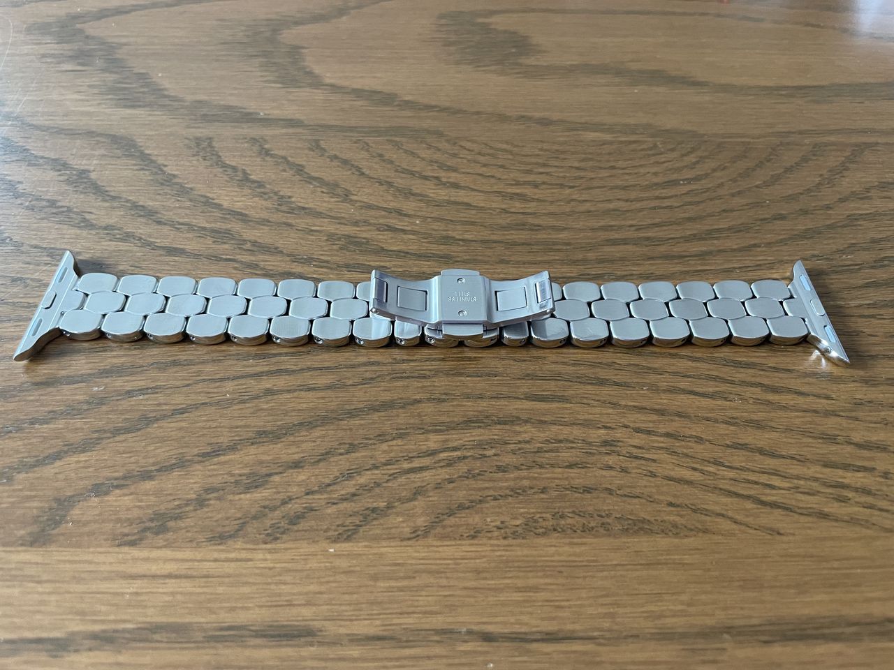 Juuk Ovollo Apple Watch Band Lifestyle Back View