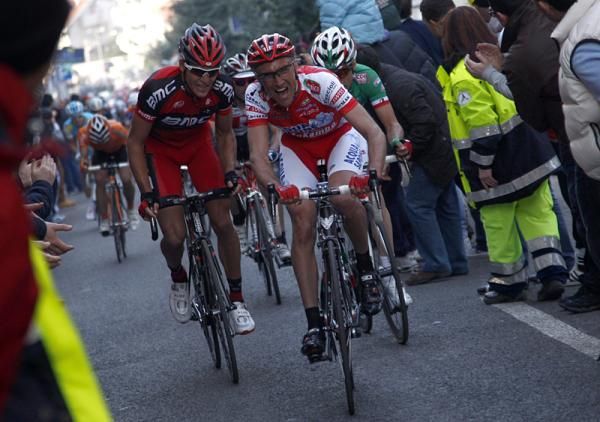 Stefano Garzelli (Acqua&amp;Sapone - Caff&egrave; Mokambo) on the climb