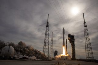 A United Launch Alliance Atlas V rocket launches two Geosynchronous Space Situational Awareness Program satellites for the U.S. Space Force, on Jan. 21, 2022.