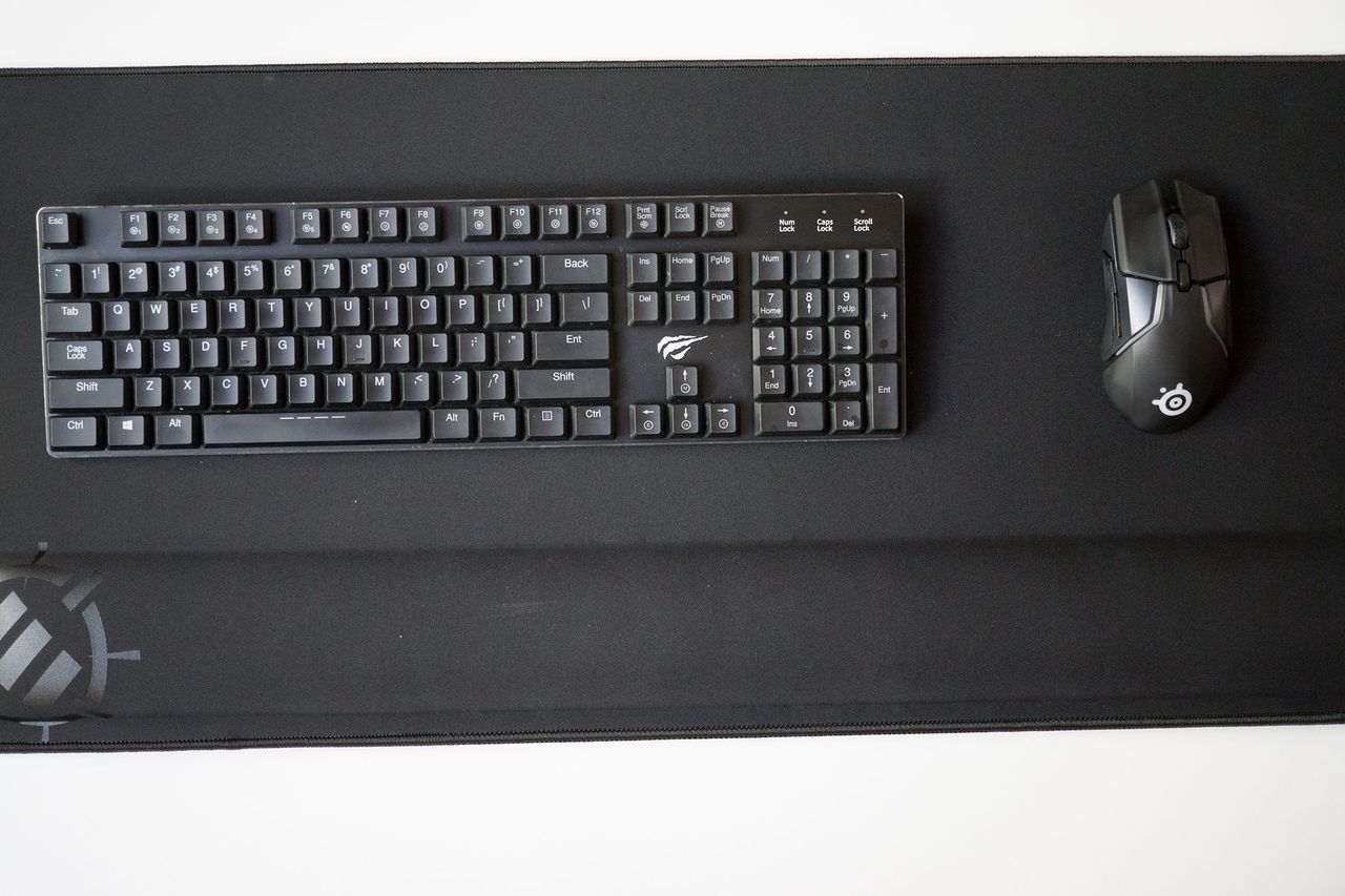 ENHANCE XXL Mousepad