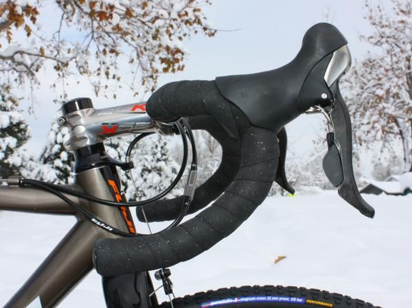 The compact bend makes for an easier reach to the drops.
