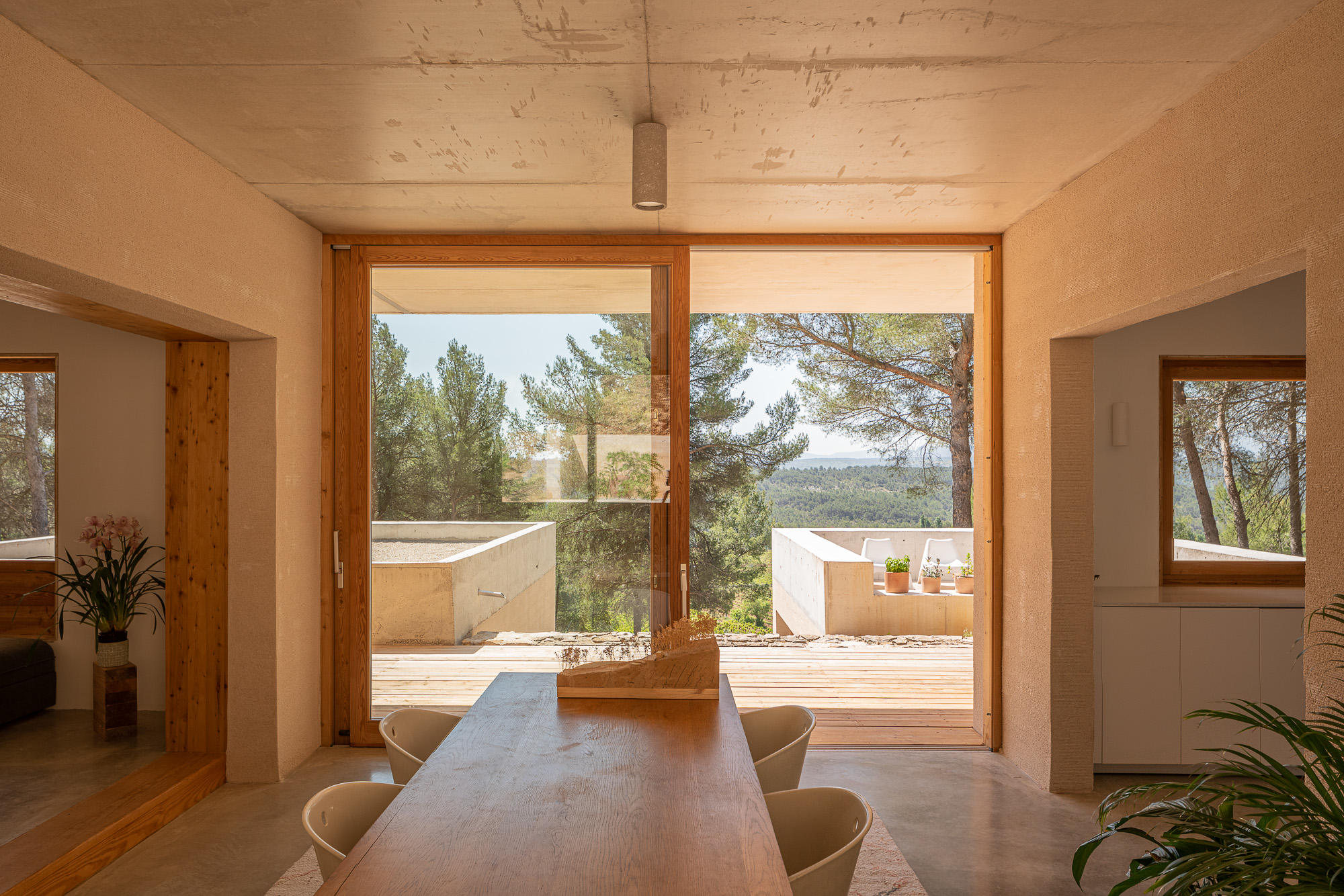 Maison Au Tholonet, France, AT Architectes