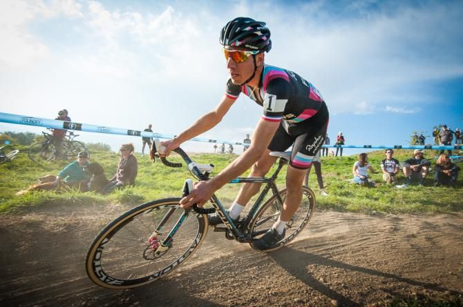 Jermey Powers (Rapha Focus) on the descent from the top of The 5280' Run-Up. Boulder Cup.