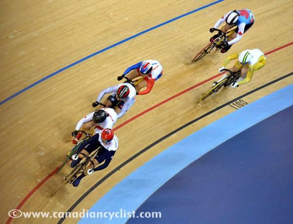 Victoria Pendleton leads