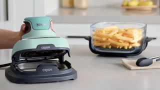 Ninja Crispi spring colors