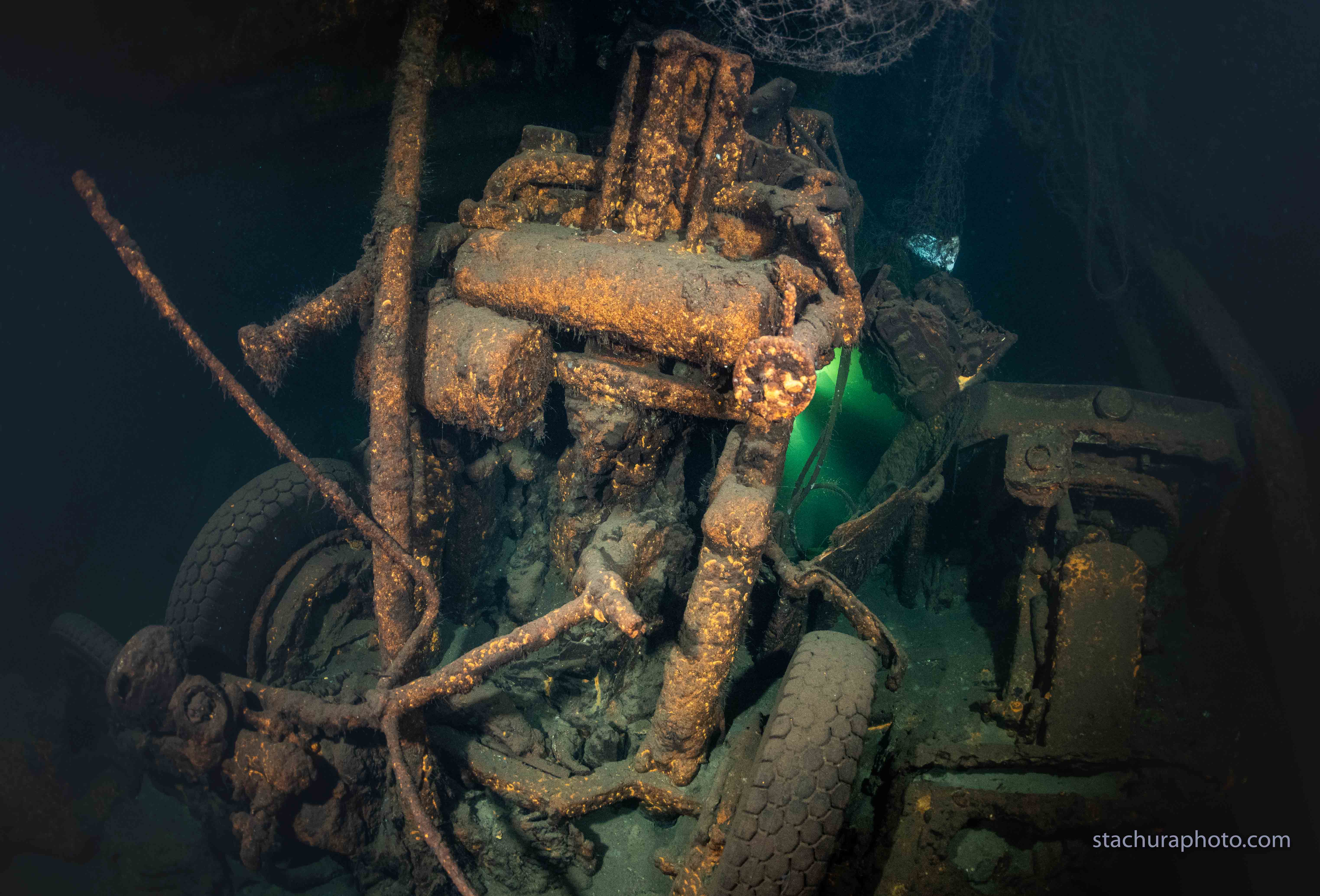 Nazi wreck may hold looted treasures from Russian palace’s ‘Amber Room 