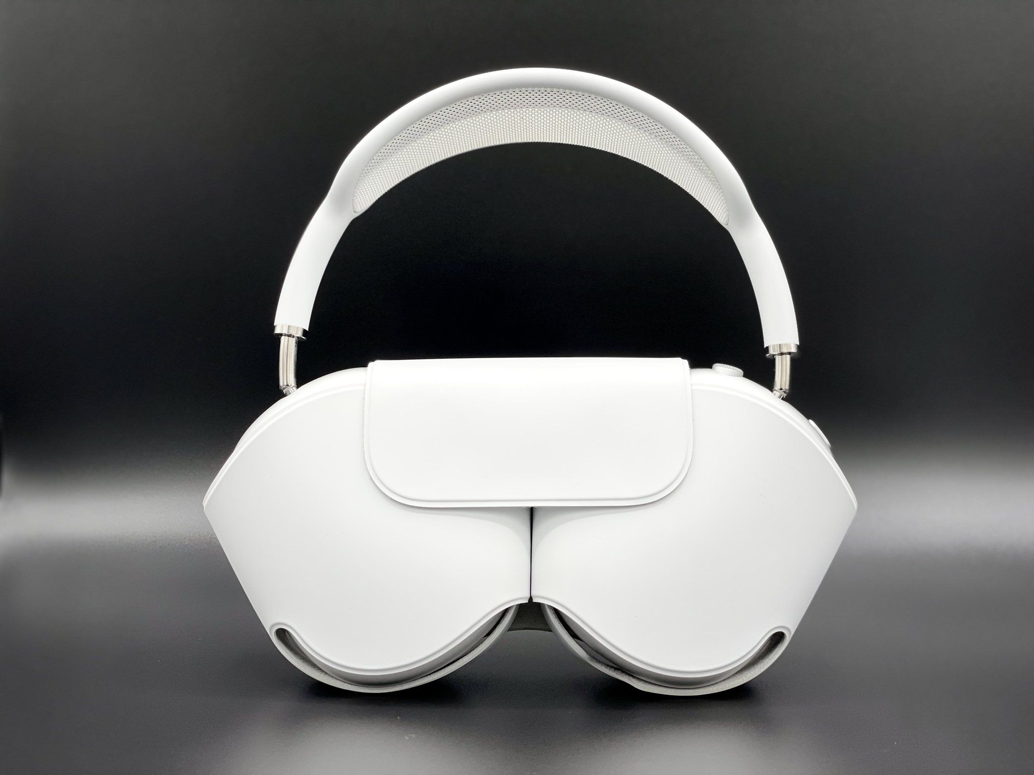 AirPods Max may get new colors, second-gen not in the works, says