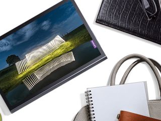 Lenovo Yoga Tab 11 Lifestyle