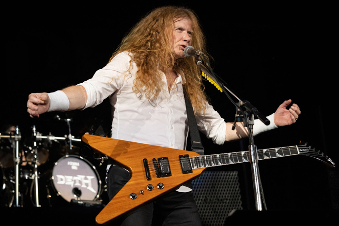 Gibson announces wider release of Dave Mustaine’s signature Flying V ...