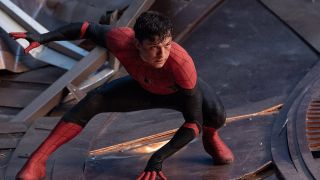 Ein demaskierter Peter Parker in Spider-Man: No Way Home