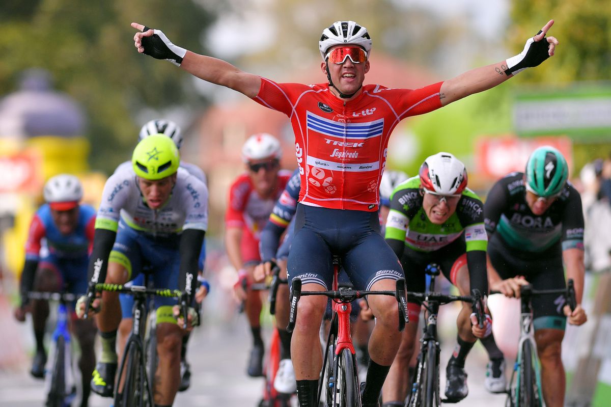 Mads Pedersen fights to hard-earned sprint victory on stage three of ...