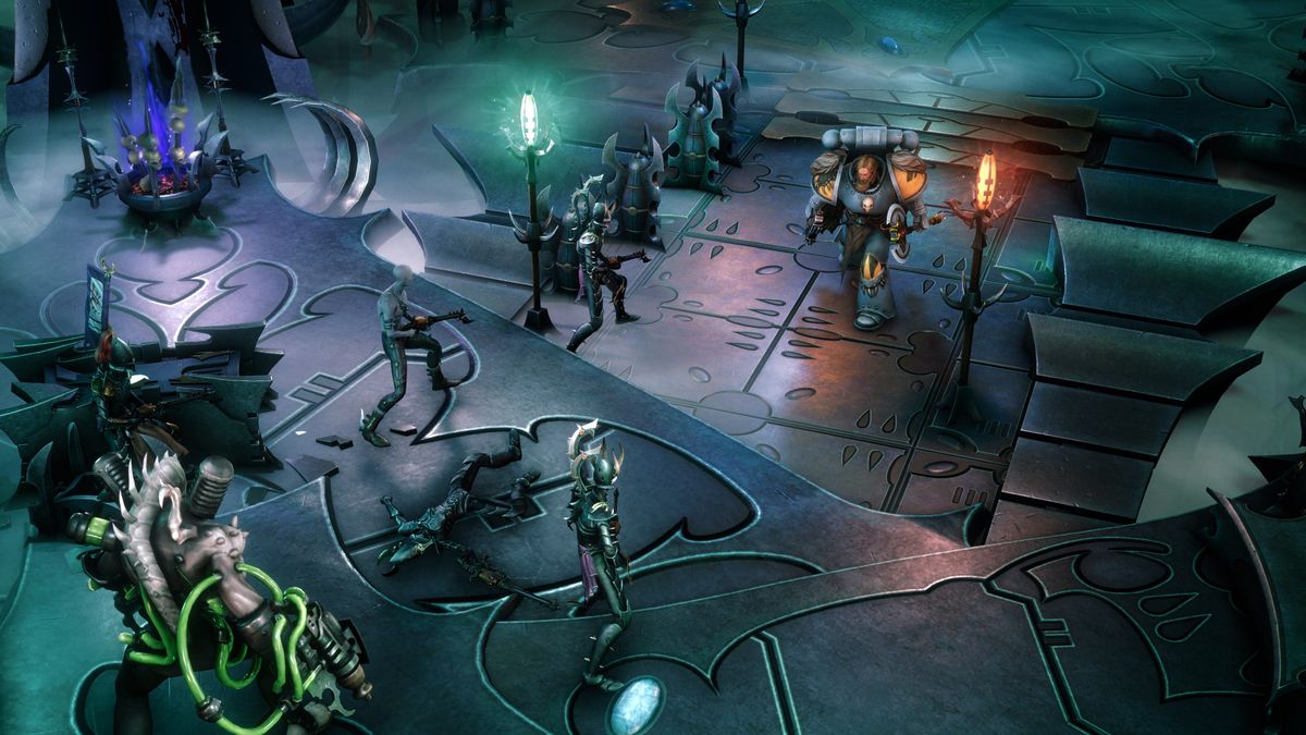 Promotional screenshot of a Ulfar, the Space Wolf Astartes fighting Necrons in Warhammer 40,000: Rogue Trader.