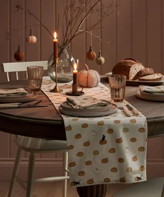 Cozy pumpkin tablescape