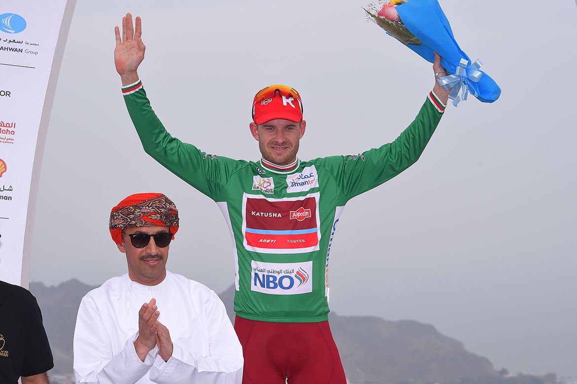 Alexander Kristoff pulls on the points jersey