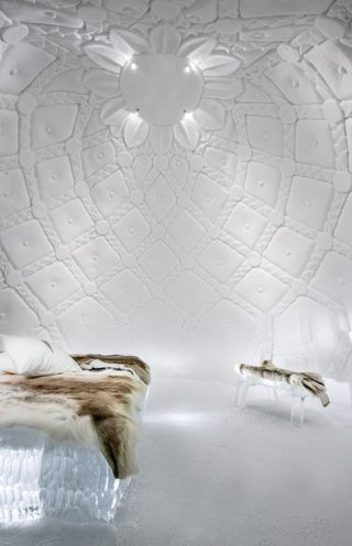 Art suite - Last Fabergé EggTomasz Czajkowski & Eryk Marks ICEHOTEL 28Photo by - Asaf Kliger