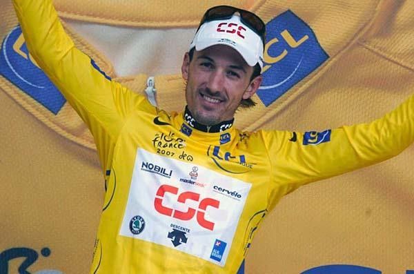 Cancellara in yellow.