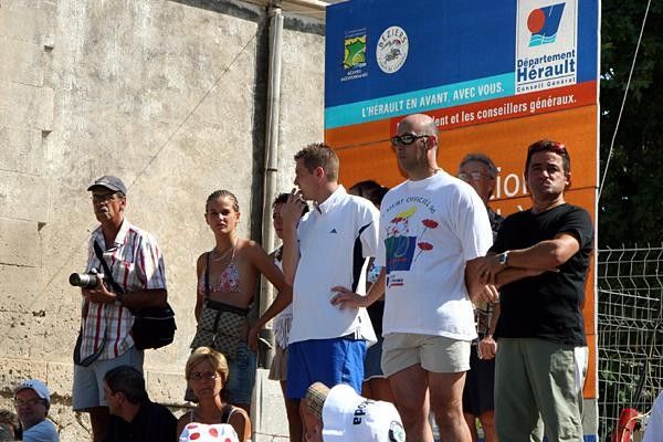 A few local faces at the start in B&eacute;ziers.