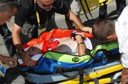 Stuart O'Grady (Team CSC) has reportedly suffered fractures to five of his front ribs,