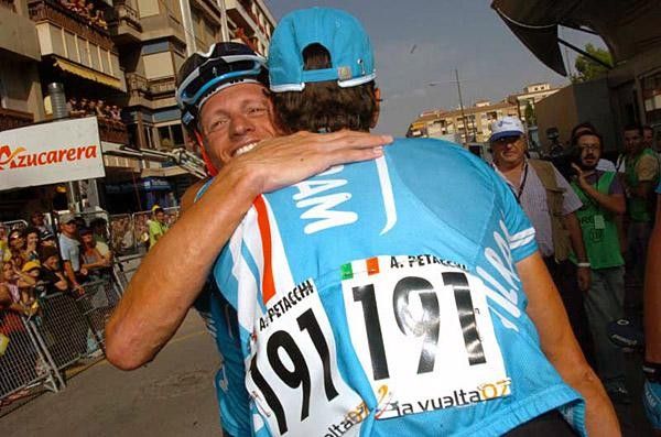Hugs for the stage winner