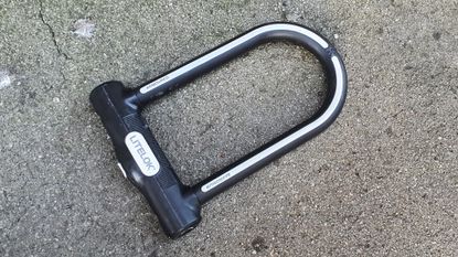 Image shows the LiteLox X1 bike lock