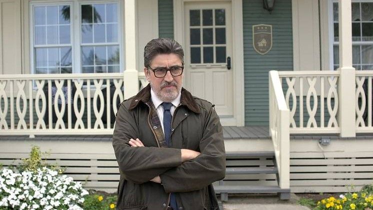 Alfred Molina in Three Pines