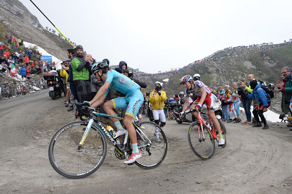 The final climb to Sestriere.