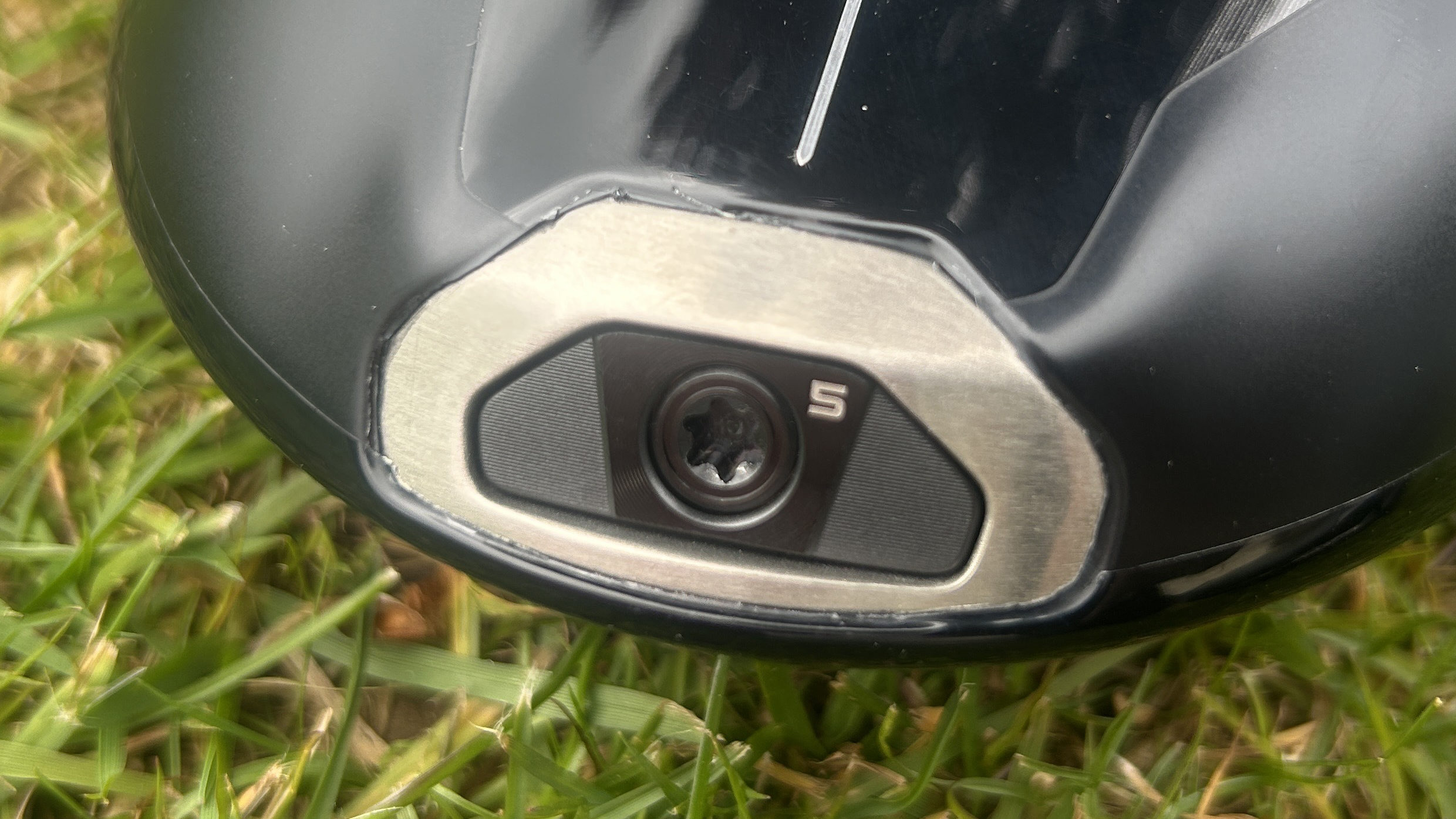 Photo of the weight port on the Titleist GTS3 Driver