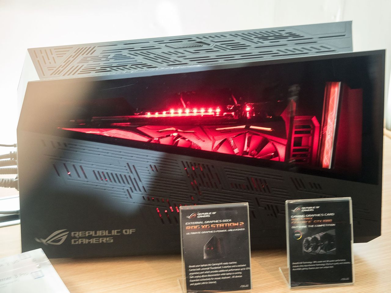 ASUS XG 2