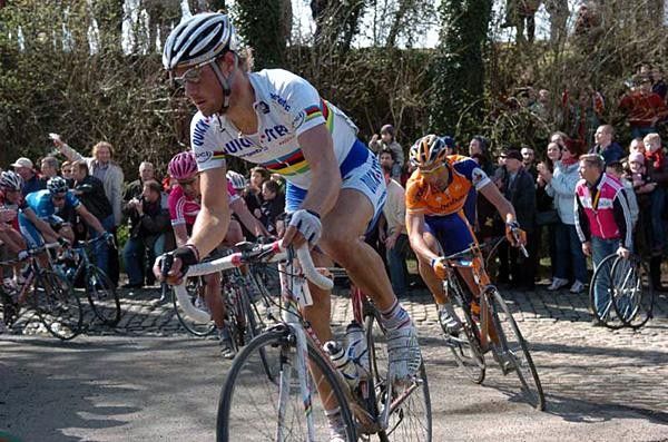 Boonen near the front on the Eikenberg