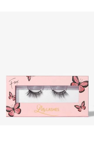 lilly lashes fluttery lashes in a box