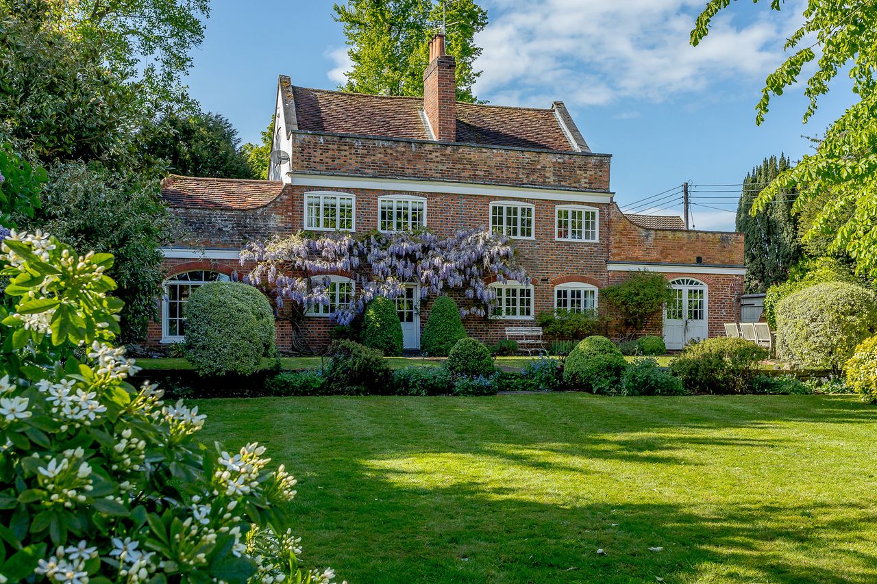 Oxford Cottage in Marlow